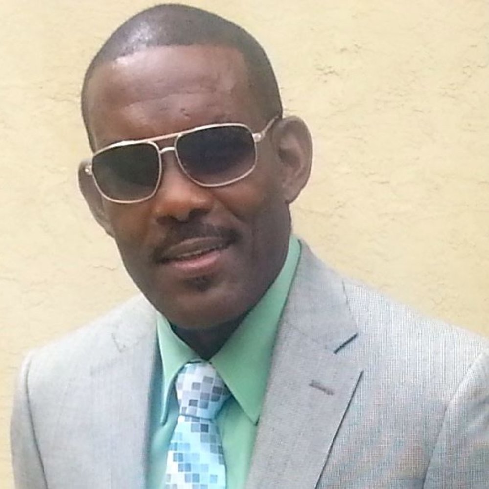 Meet your Posher, Peter